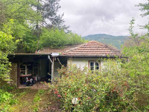 Продава къща, с. луково, област софия област