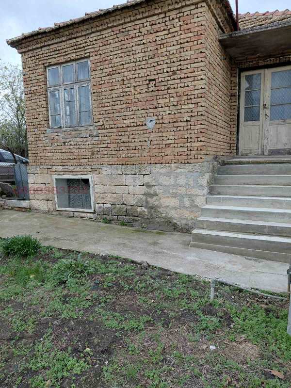 Продава къща, с. искър, област варна