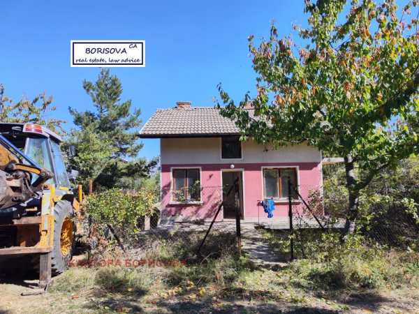 Продава къща, с. гълъбовци, област софия област