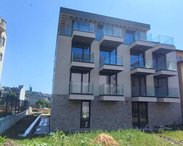 Продава 3-стаен, гр. варна, бриз