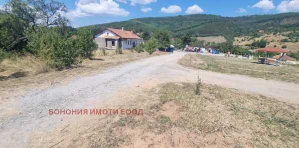 Продава парцел, с. чибаовци, област софия област