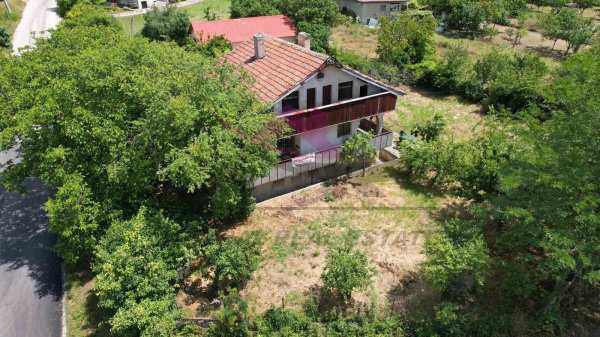 Продава къща, с. орешак, област варна