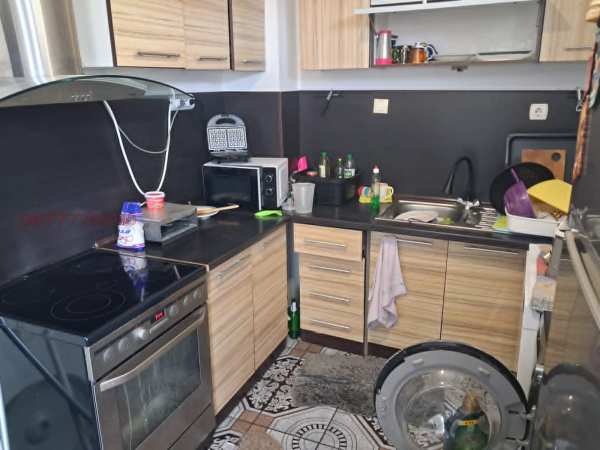 Продава етаж от къща, гр. ахелой, област бургас