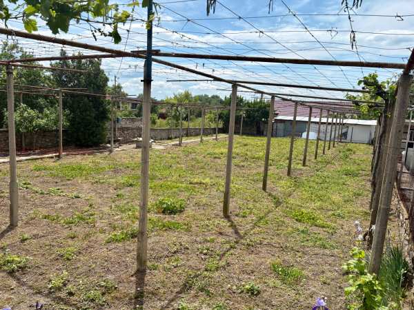 Продава парцел, гр. хисаря, област пловдив