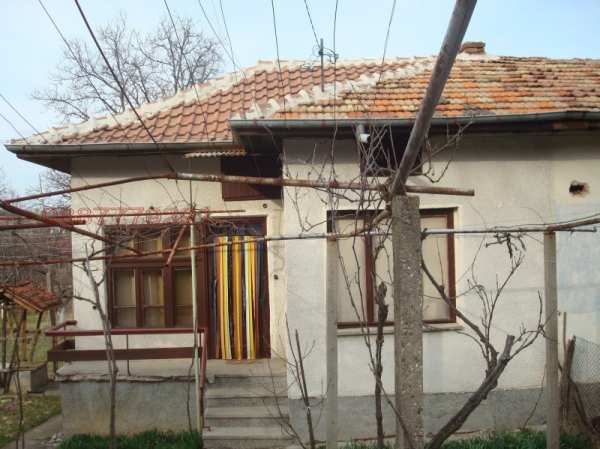 Продава вила, с. соволяно, област кюстендил