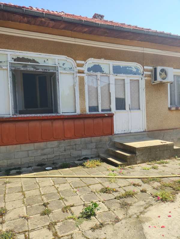 Продава къща, с. слатина, област ловеч