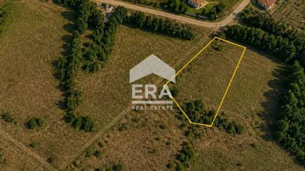 Продава парцел, с. горен чифлик, област варна