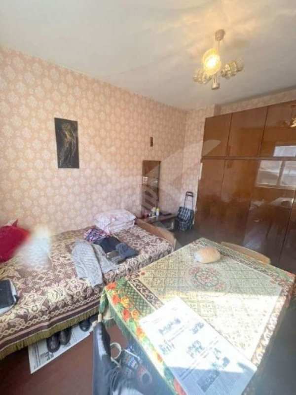 Продава къща, гр. карнобат, област бургас