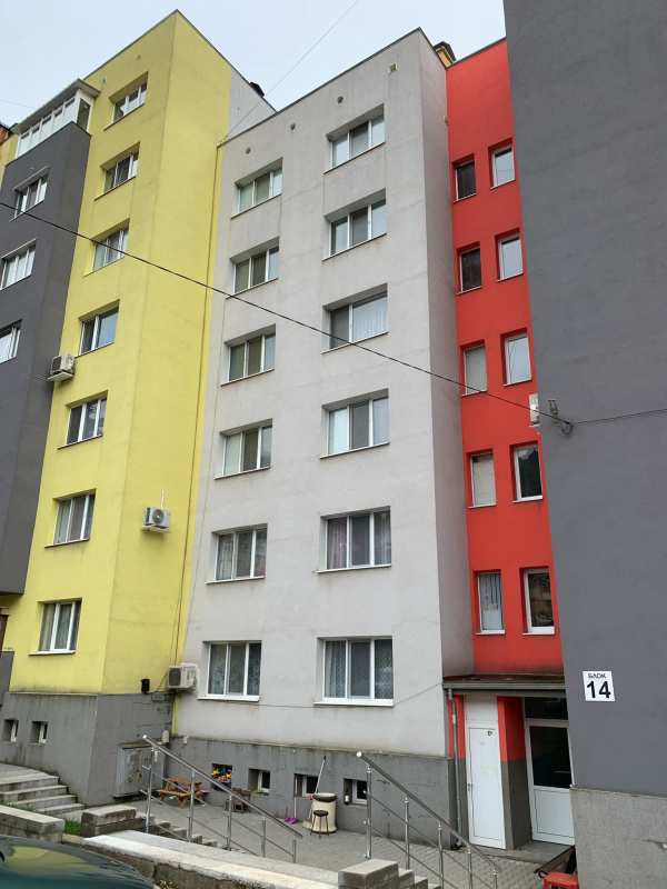 Продава 3-стаен, гр. своге, област софия област