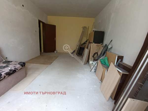 Продава 3-стаен, гр. стражица, област велико търново