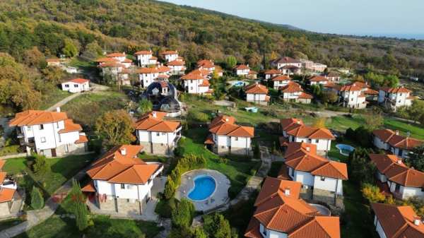 Продава 3-стаен, с. кошарица, област бургас