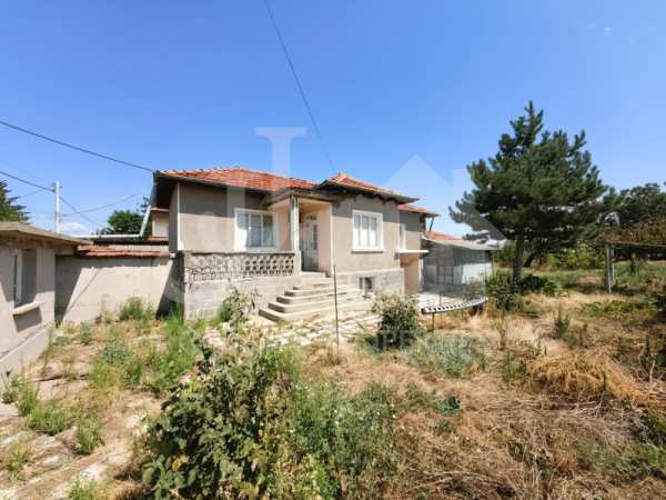 Продава  къща с. Градина, област Пловдив
      80 кв.м