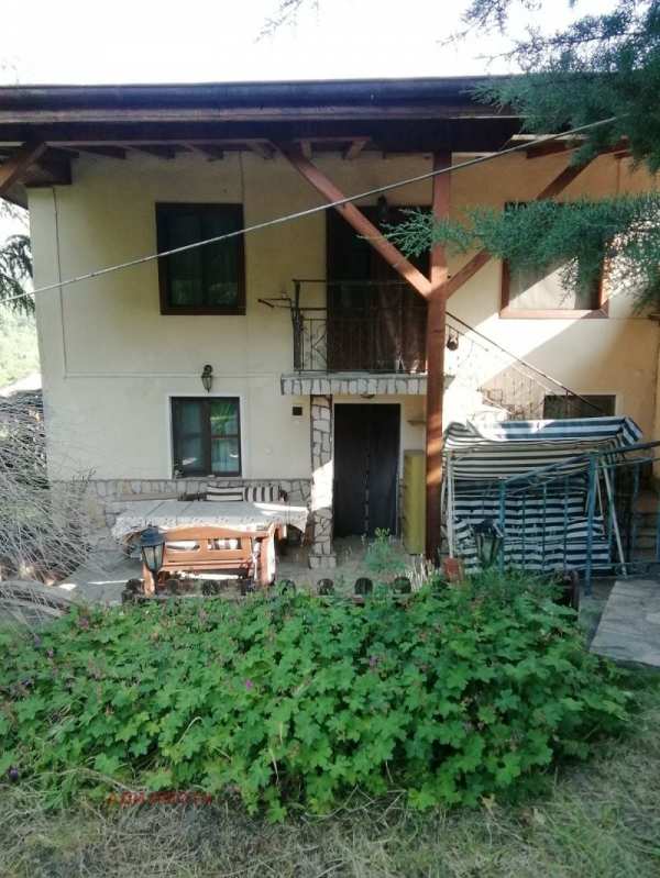 Продава къща, гр. клисура, област пловдив