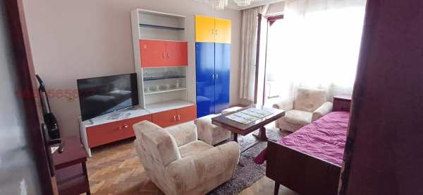 Продава 1-стаен, гр. луковит, област ловеч