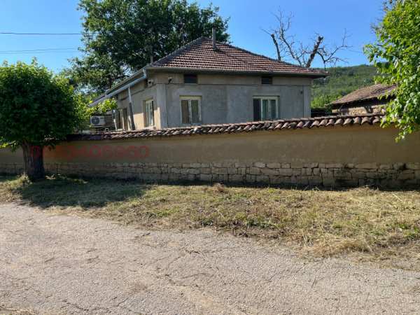 Продава къща, с. драганово, област велико търново