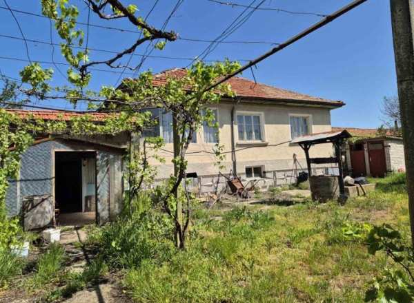 Продава къща, гр. кричим, област пловдив