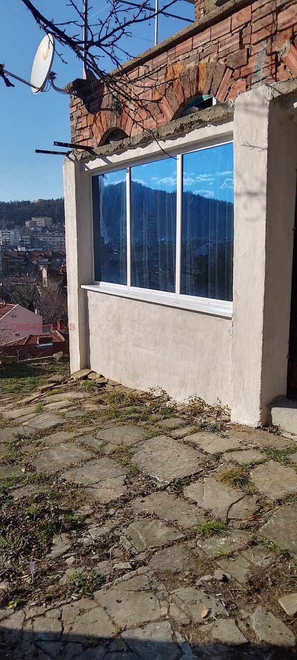 Продава етаж от къща, гр. габрово, център