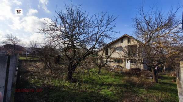 Продава къща, с. яребична, област варна
