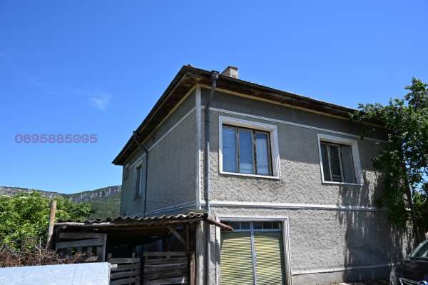 Продава къща, с. мадара, област шумен