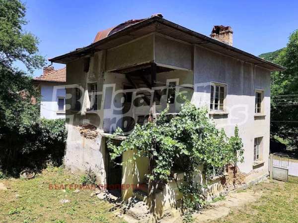 Продава къща, с. черни вит, област ловеч